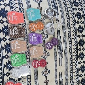 Scentsy Colorful Wax Melts Set with Silver Warmer